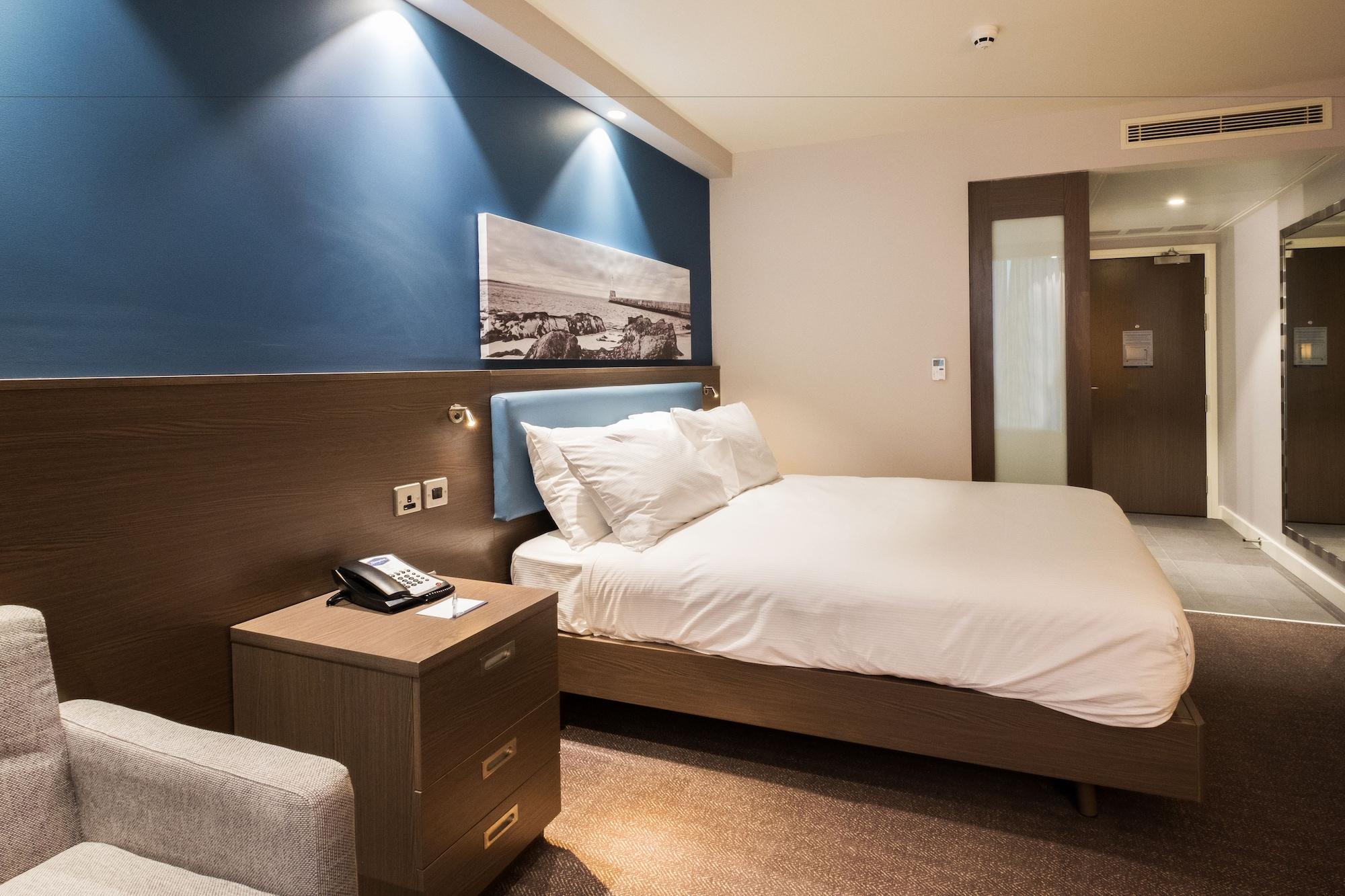 แฮมป์ตัน บาย ฮิลตัน อาเบอร์ดีนแอร์พอร์ต Hotel ไดซ์ ภายนอก รูปภาพ