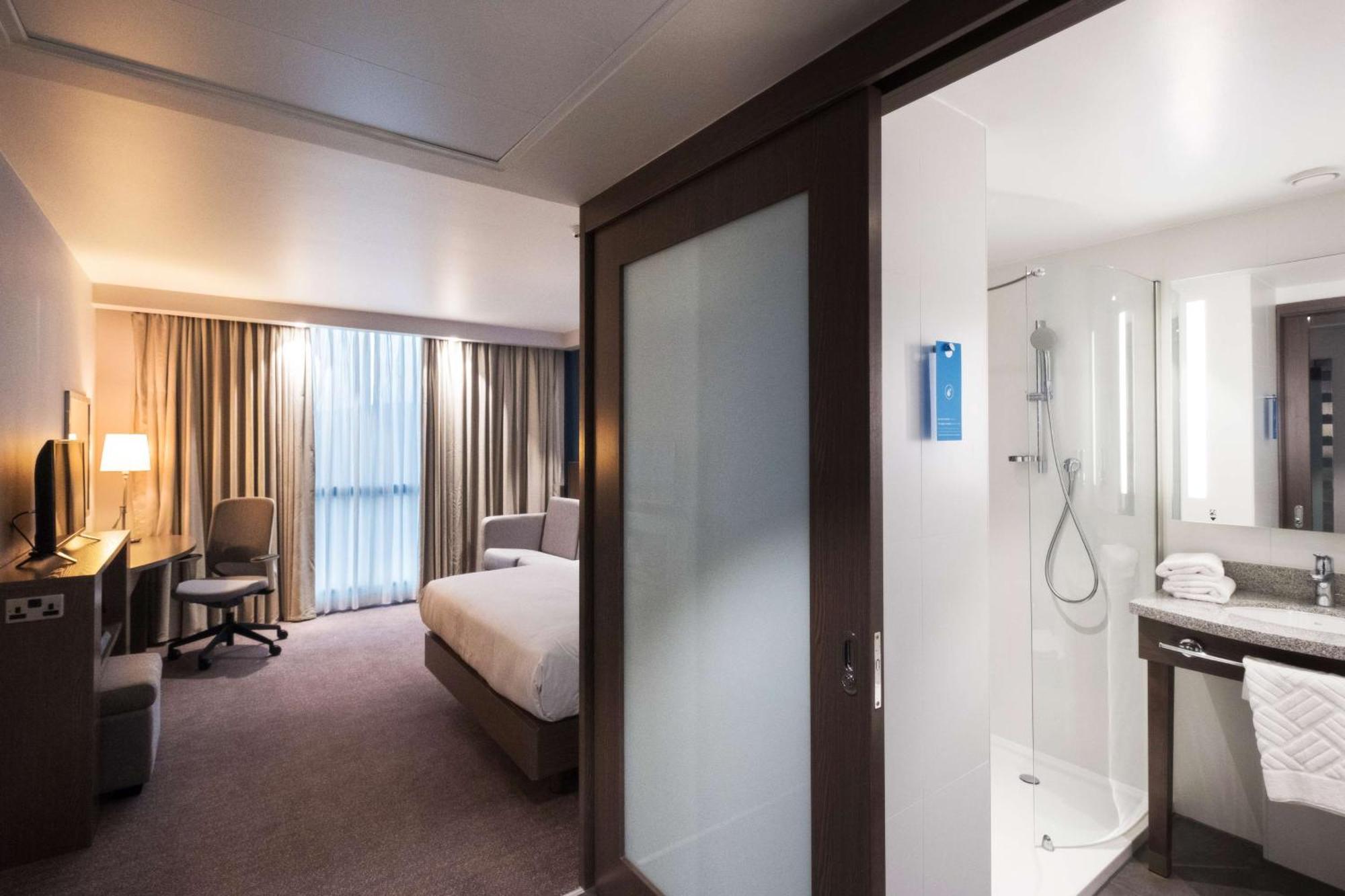 แฮมป์ตัน บาย ฮิลตัน อาเบอร์ดีนแอร์พอร์ต Hotel ไดซ์ ภายนอก รูปภาพ